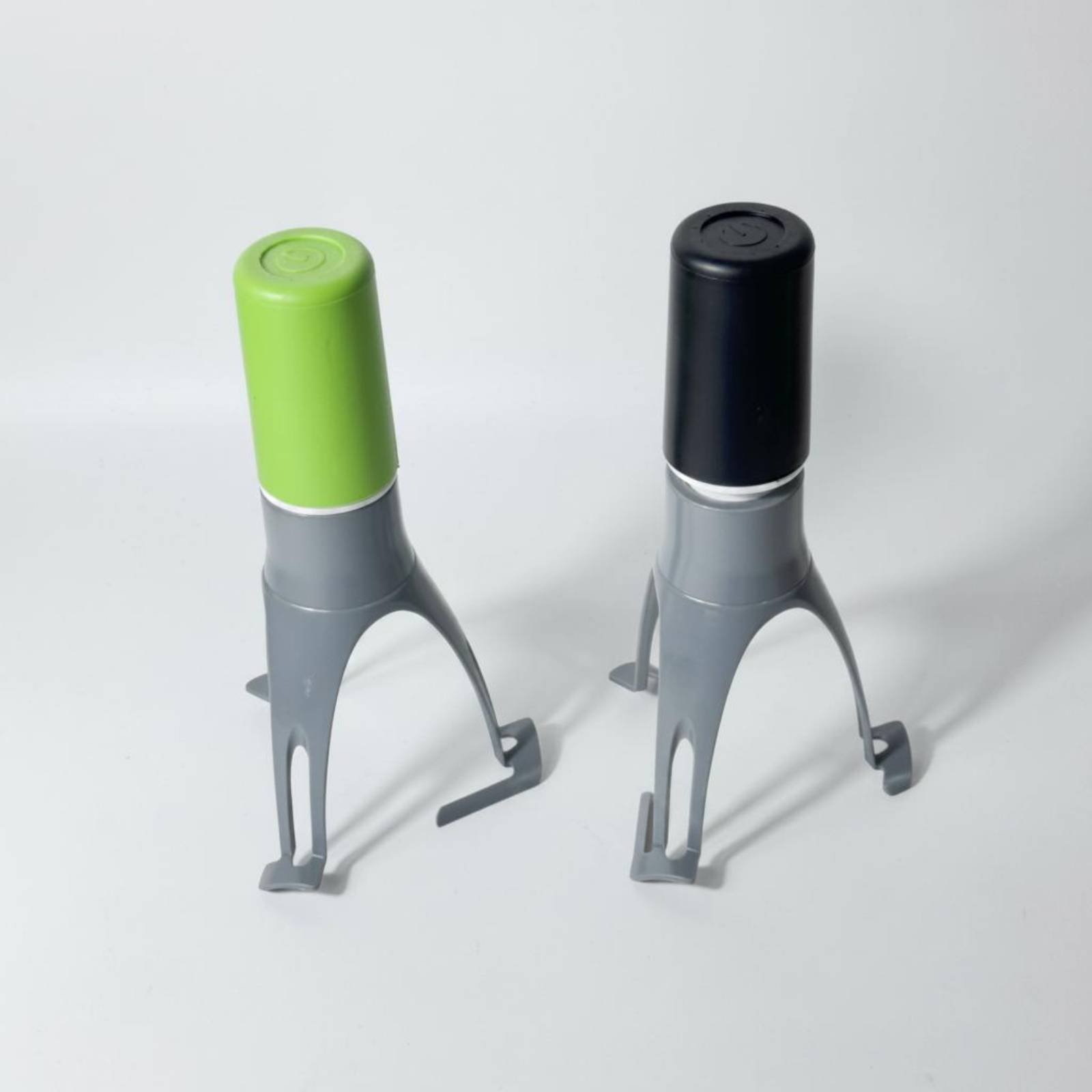 Automatic Triangle Stirrer - H - Quirky Kitchen Gadgets 评论和价格