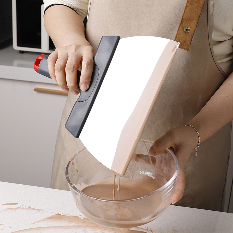 Stainless Steel Dough Scraper  - Quirky Kitchen Gadgets 评论和价格